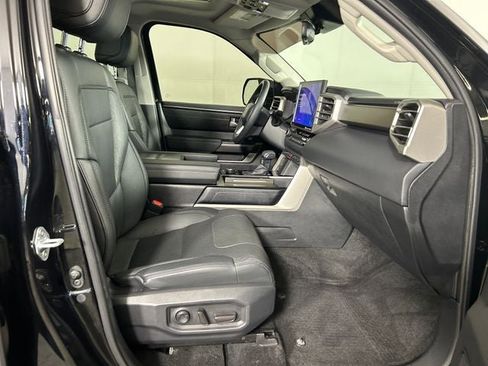 Used 2023 Toyota Sequoia SR5 w/ SR5 Premium Package AWD/4WD image 29