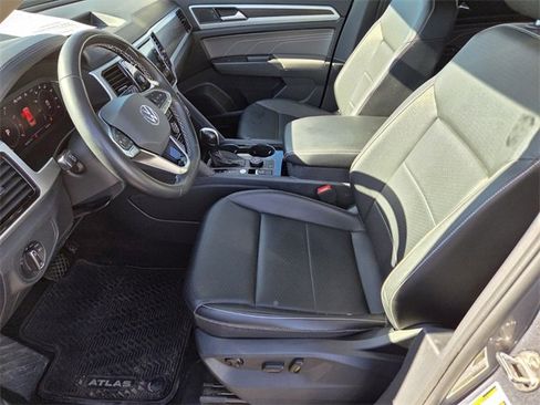 Used 2022 Volkswagen Atlas SE image 9