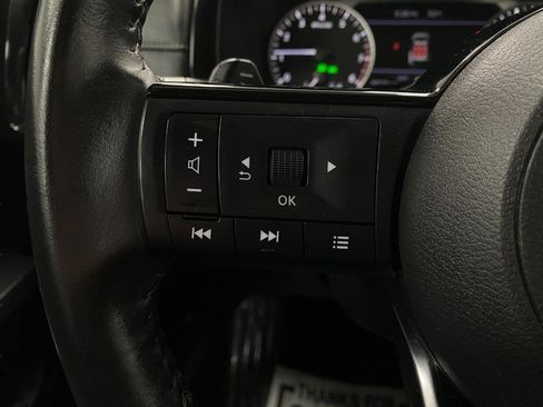 Used 2023 Nissan Pathfinder SV AWD/4WD image 14