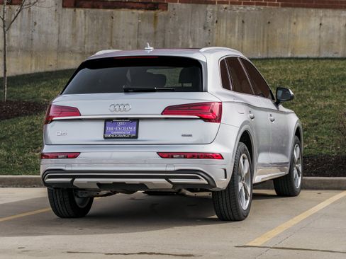 Used 2024 Audi Q5 Premium Plus w/ Premium Plus Package image 4