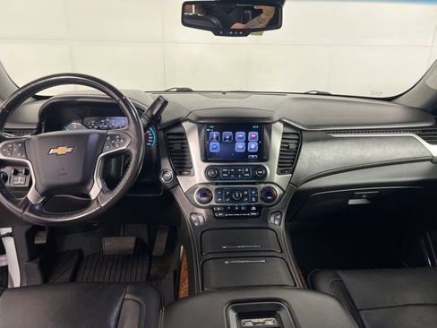Used 2018 Chevrolet Tahoe Premier w/ RST 6.2L Performance Edition AWD/4WD image 26