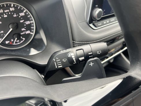 Certified 2023 Nissan Rogue SV AWD/4WD image 12
