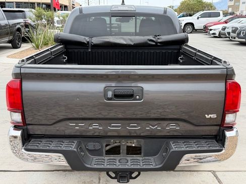 Used 2021 Toyota Tacoma SR5 RWD image 7