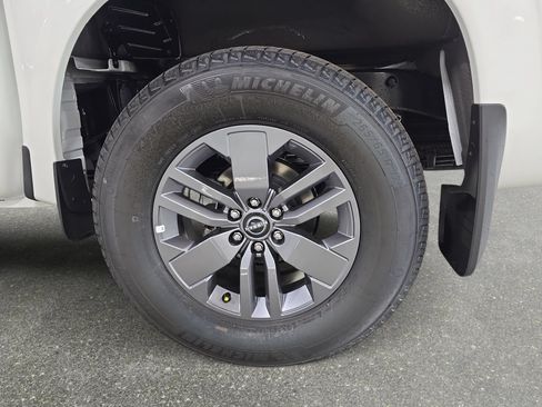 New 2027 Nissan Frontier SV w/ SV Convenience Package RWD image 29