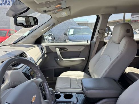 Used 2014 Chevrolet Traverse LT FWD image 37