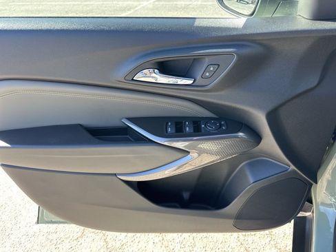 Used 2025 Chevrolet Trax ACTIV w/ Driver Confidence Package image 24