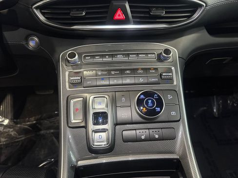 Used 2022 Hyundai Santa Fe SEL w/ Convenience + Premium Package AWD/4WD image 18
