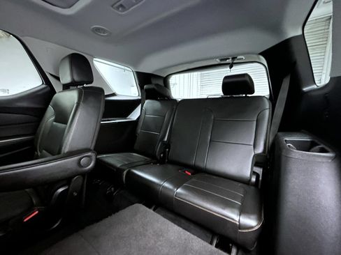Used 2021 Chevrolet Traverse Premier w/ Redline Edition AWD/4WD image 19