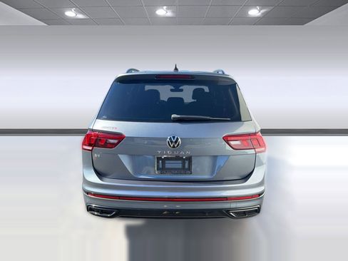Used 2022 Volkswagen Tiguan SE R-Line FWD image 8