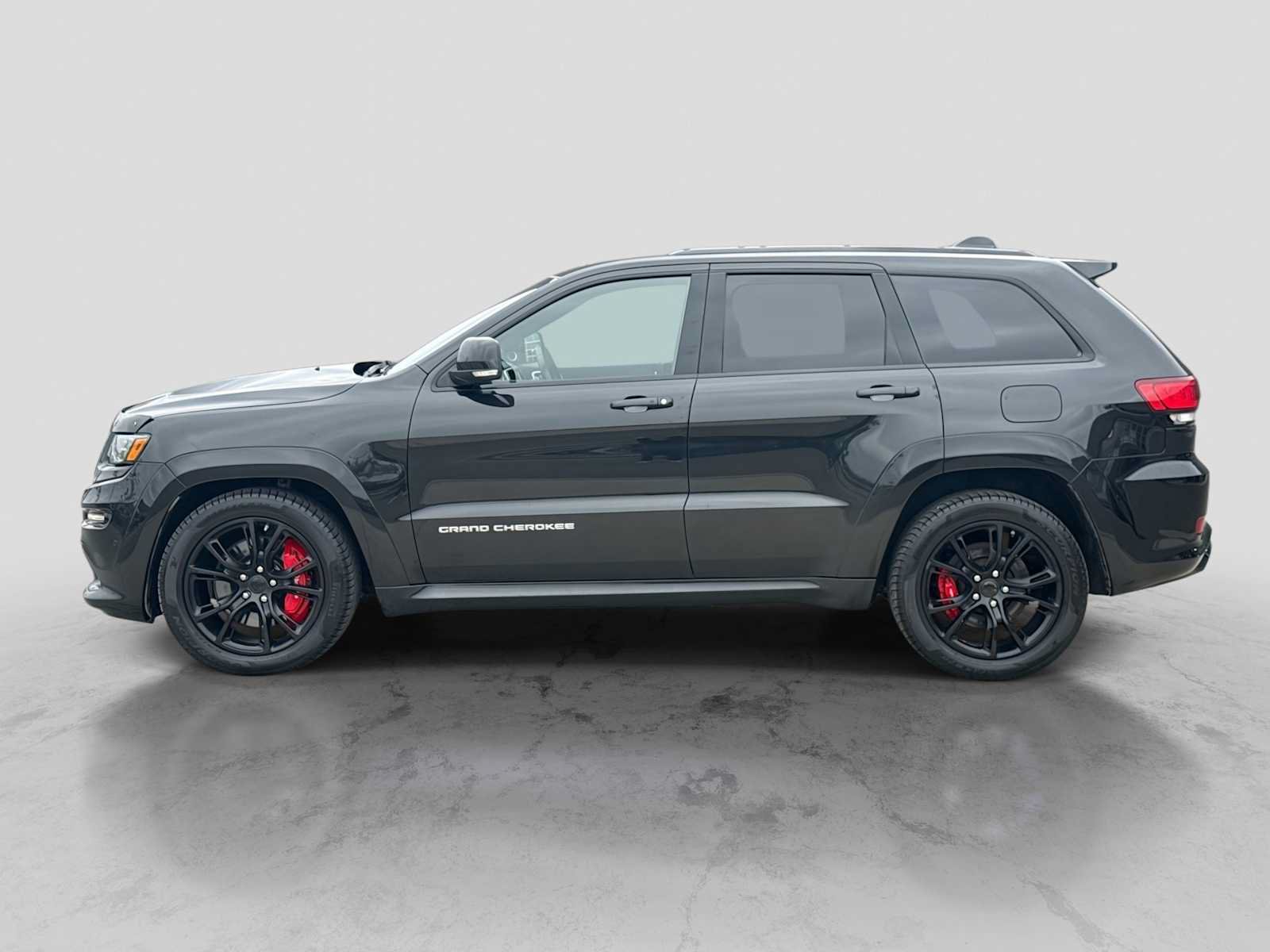 Used 2016 Jeep Grand Cherokee SRT AWD/4WD image 3