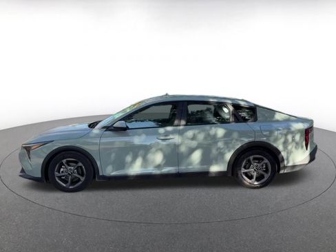 Used 2025 Kia K4 LXS image 9
