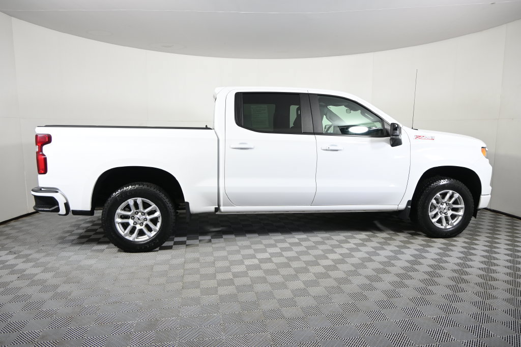 Used 2024 Chevrolet Silverado 1500 RST AWD/4WD image 8