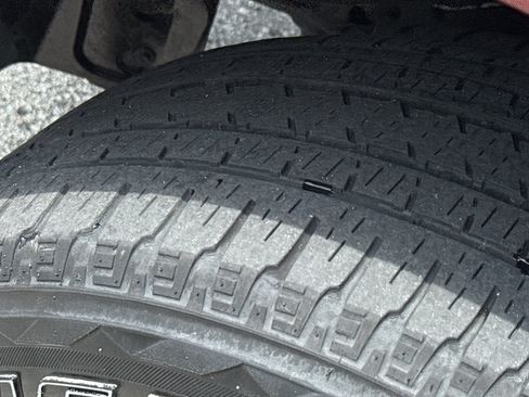 Used 2023 RAM 1500 Laramie AWD/4WD image 11