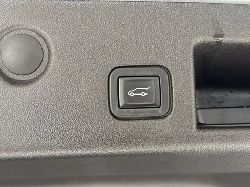 Used 2024 Chevrolet Equinox LT image 5