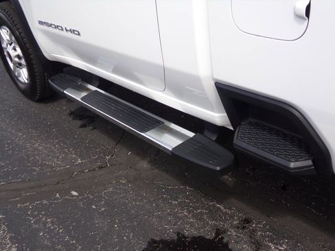 Used 2022 GMC Sierra 2500 SLE w/ SLE Convenience Package AWD/4WD image 18
