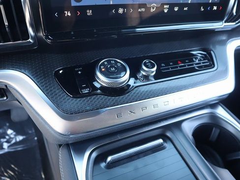 New 2026 Ford Expedition Platinum w/ Stealth Appearance Package image 8