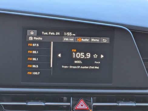 Used 2024 Kia Niro LX image 17