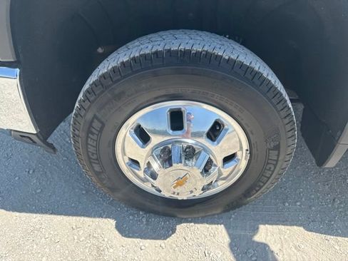 Used 2026 Chevrolet Silverado 3500 LT w/ Safety Package AWD/4WD image 32