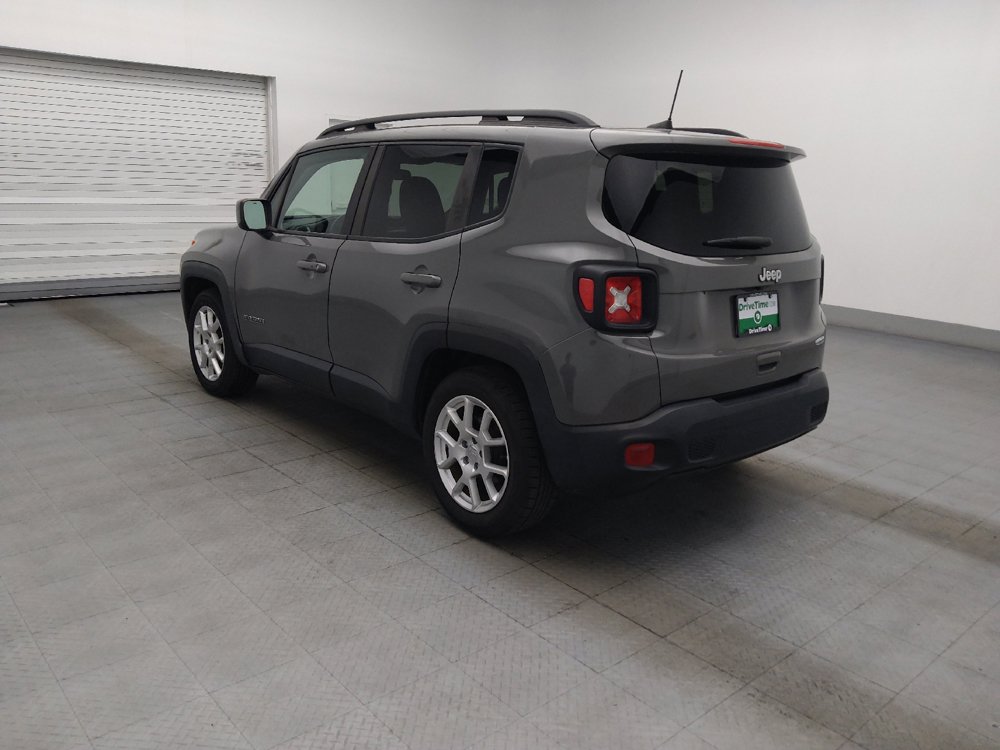 Used 2020 Jeep Renegade Latitude FWD image 3