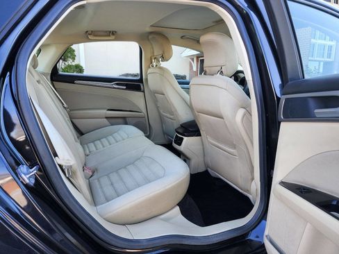 Used 2013 Ford Fusion SE image 7