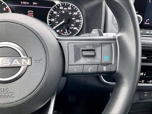 Used 2024 Nissan Rogue SV image 23