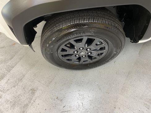 Used 2025 Toyota 4Runner SR5 image 11