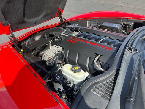 Used 2010 Chevrolet Corvette Convertible w/ Preferred Equipment Group image 16