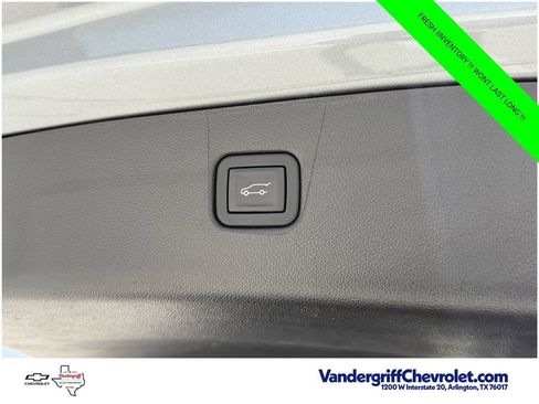 Certified 2024 Chevrolet Blazer LT w/ Convenience Package FWD image 28