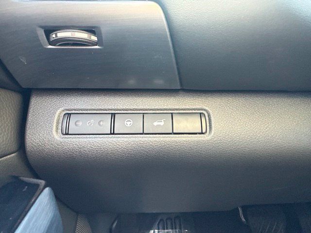Used 2026 Nissan Pathfinder SL AWD/4WD image 20