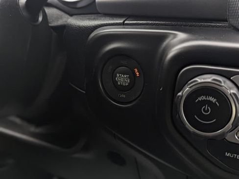 Used 2021 Jeep Wrangler Unlimited Sport AWD/4WD image 37