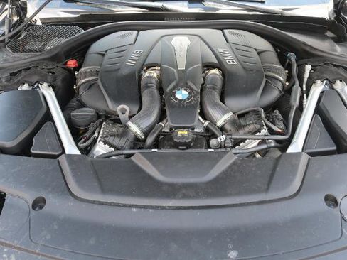 Used 2019 BMW 750i xDrive AWD/4WD image 30