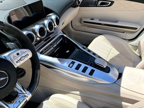 Used 2020 Mercedes-Benz AMG GT C image 16
