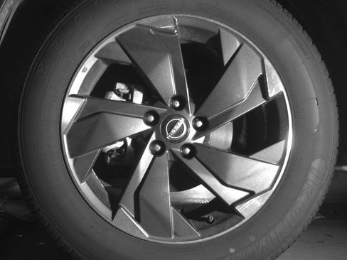 Used 2025 Nissan Rogue SV AWD/4WD image 12