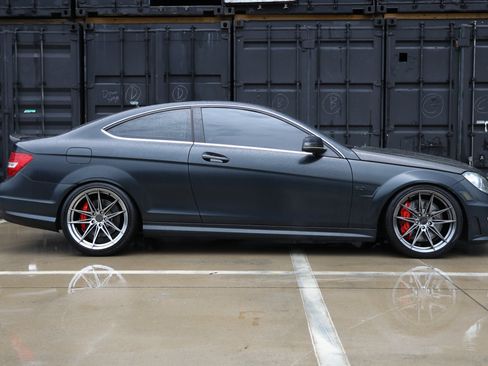 Used 2012 Mercedes-Benz C 63 AMG Coupe image 17