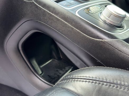 Used 2017 Chrysler 200 Limited Platinum image 15