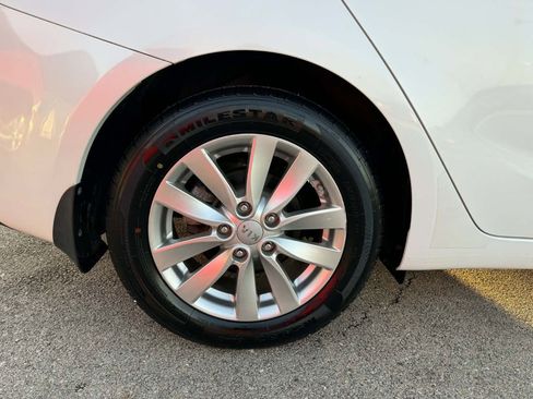 Used 2015 Kia Forte EX image 12