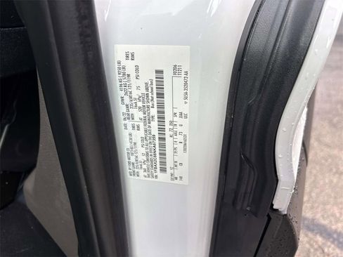 Used 2022 Ford Transit 350 XLT image 32