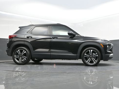 Certified 2026 Chevrolet TrailBlazer LT w/ Driver Confidence Package image 42