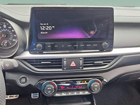 Used 2023 Kia Forte GT-Line w/ GT-Line Premium Package FWD image 25