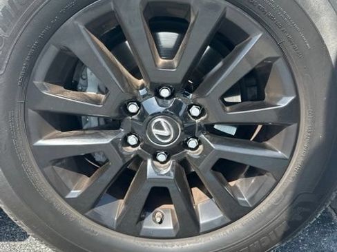 Used 2022 Lexus GX 460 w/ Black Line Special Edition AWD/4WD image 8