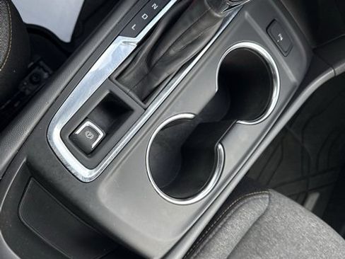 Used 2024 Chevrolet Equinox LT image 27