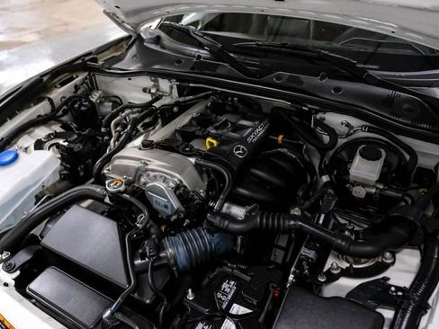 Used 2018 MAZDA MX-5 Miata RF Grand Touring RWD image 43