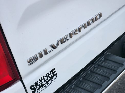 Used 2021 Chevrolet Silverado 1500 LTZ AWD/4WD image 8