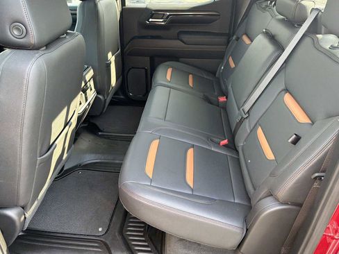 Used 2024 GMC Sierra 1500 AT4 w/ Technology Package AWD/4WD image 21