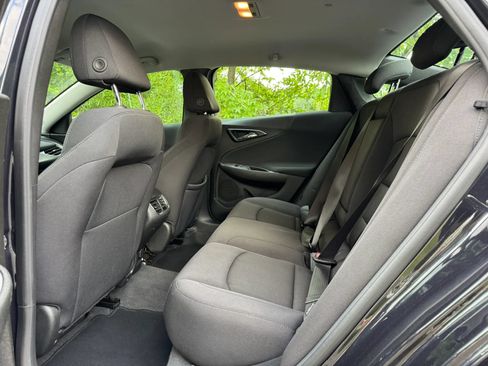 Used 2023 Chevrolet Malibu LT FWD image 13