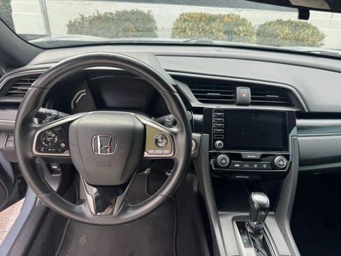 Used 2020 Honda Civic Sport image 6