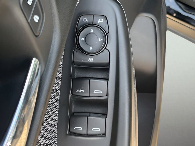 Used 2025 Chevrolet TrailBlazer LT FWD image 14