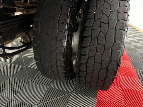 Used 2017 Ford F350 Lariat w/ FX4 Off-Road Package image 86