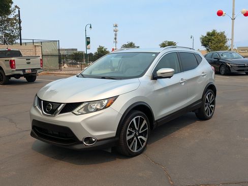 Used 2018 Nissan Rogue Sport SL AWD/4WD image 10