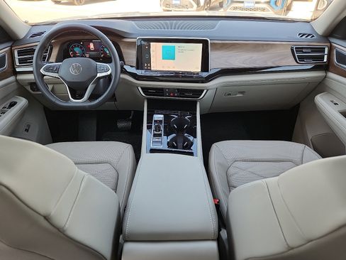 New 2026 Volkswagen Atlas SE image 11